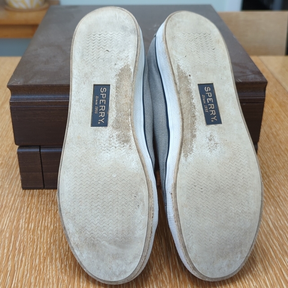 Sperry slip on tennies Size 10 - Picture 6 of 6